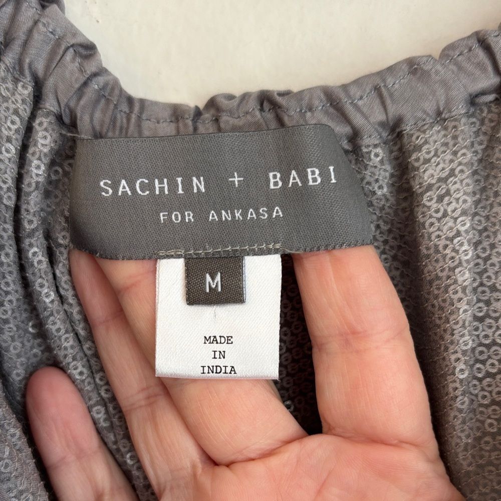Sachin + Babi 100% silk Silver metallic Sleeveless Top w/ Ruffle Details women M - Picture 5 of 10